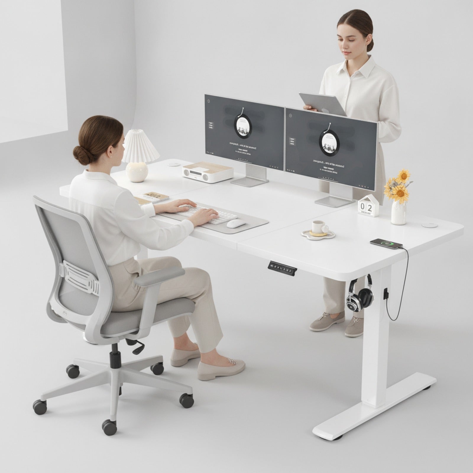 Bureau réglable en hauteur Devoko avec prise USB - Électrique, plusieurs tailles disponibles